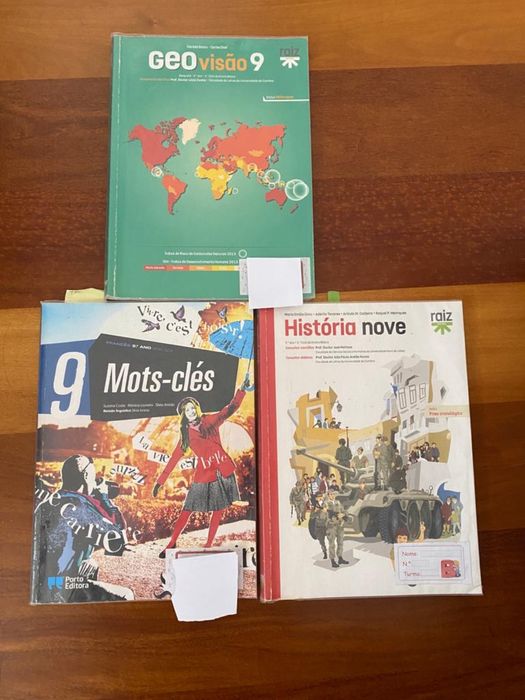 Manuais escolares 9 Ano