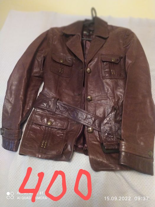 Куртки дівочі б/в.