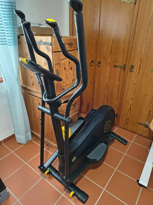 Bicicleta Elíptica DOMYOS EL 520 – Autoalimentada – Excelente estado – Preço fixo