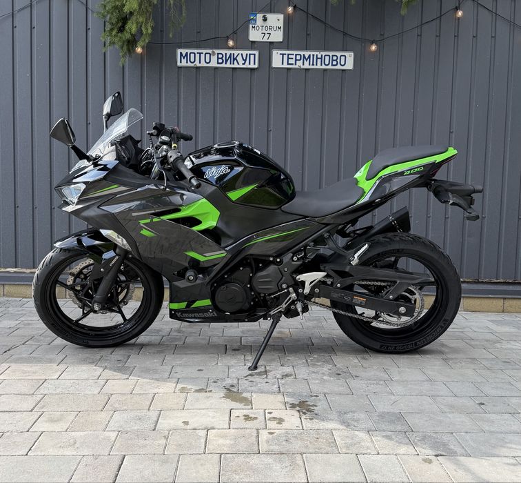 Kawasaki Ninja400 ABS доставка-обмін