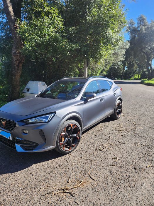 Cupra Formentor VZ 2.0 TSI 310cv DSG 4Drive – Cinzento Matte