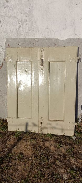 Portadas de madeira maciça