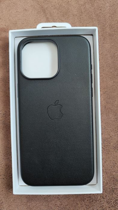 Etui na iPhone 15 pro max  skóra