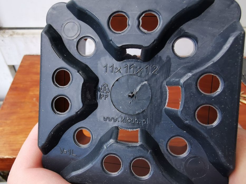 Горщики квадратні Kloda 1л. 11х11х12