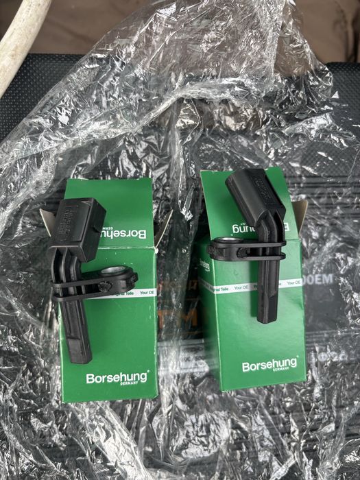 датчики ABS Borsehung B11843 та B11842. правий та лівий