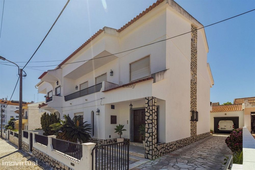 Moradia Geminada T6