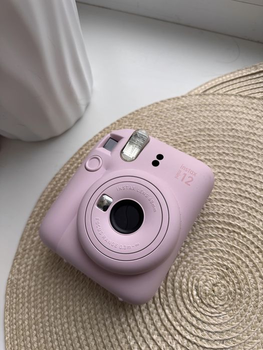 Полароид Fujifilm Instax Mini 12