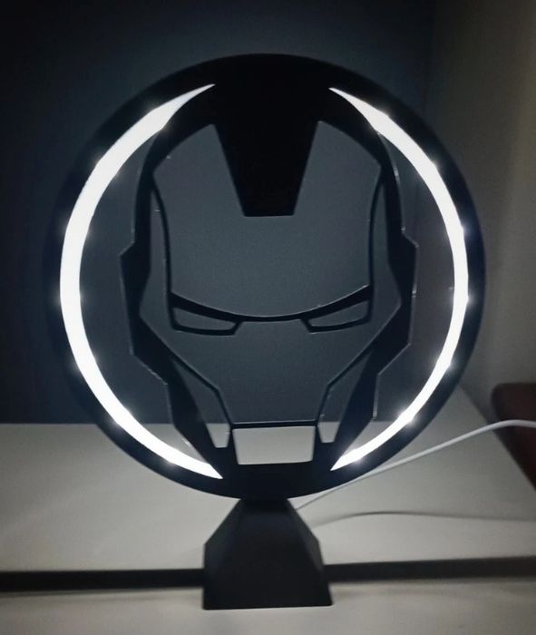 Luminária com vários temas