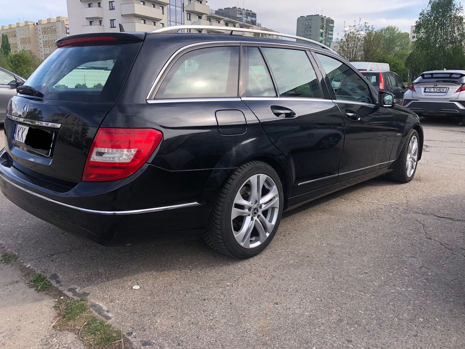 Продаю Мercedes C180 2011р дизель пробіг по Бельгіі 165 000км 8000€