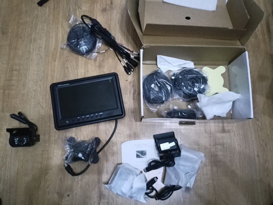 Monitor 9"kamery4x podczerwień podglad ,różne tryby kombajn Tir