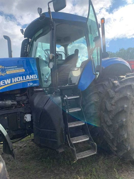 Трактор New Holland T8.390 2011