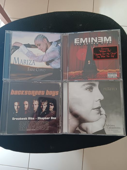 CDs de música variada.