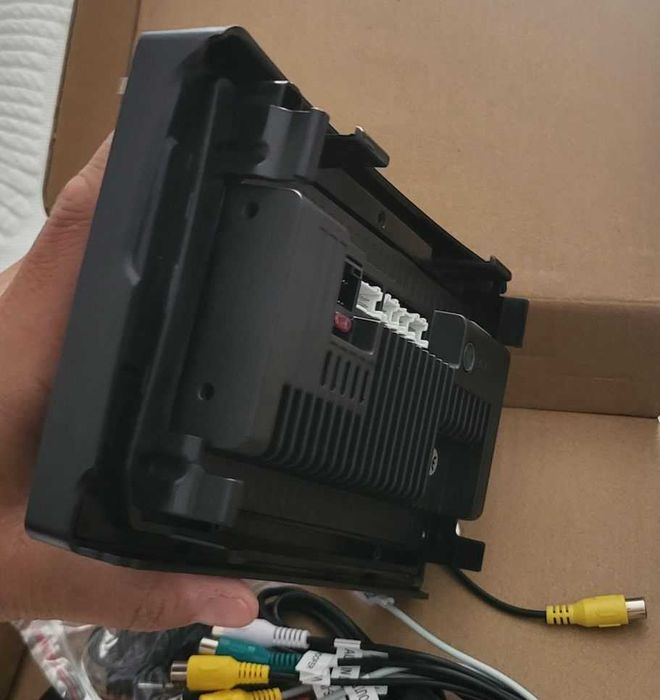 R12 - Auto Rádios CITROEN Berlingo, PEUGEOT Partner 18-18 9" android