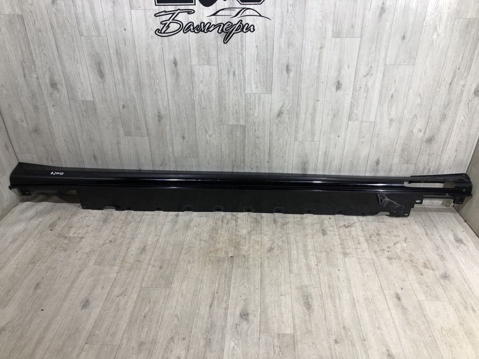 Порог правый BMW 7 G70 M paket ( 2022 - 2024 г.) накладка порога права