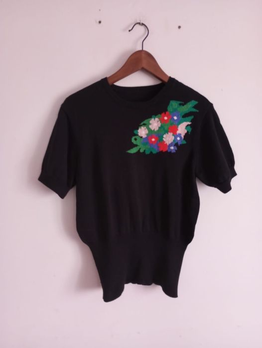T-shirt Malha Floral Tamanho M