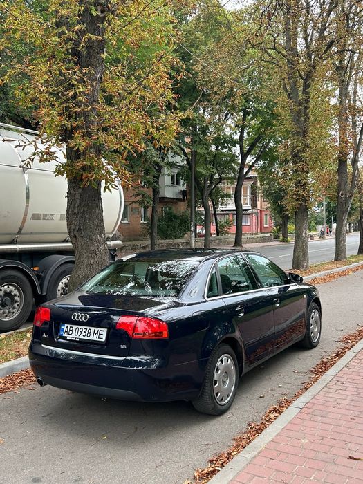 Audi A4B7 1,6 бензин