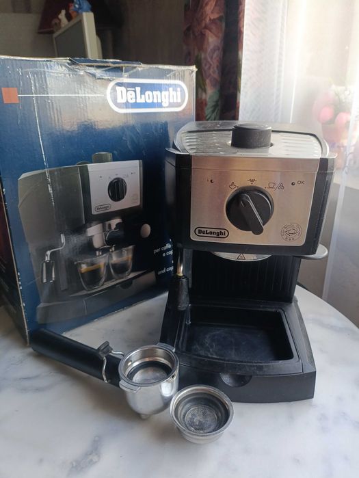 РАБОЧАЯ! Кофеварка рожковая DeLonghi EC 155 кофемашина Делонги коробка рожок