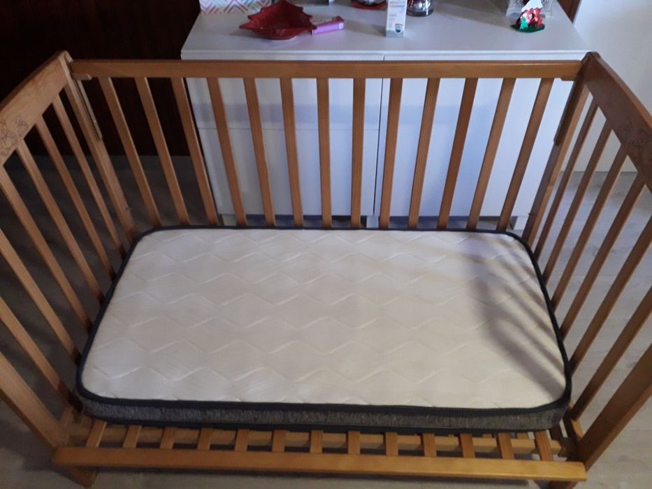 Cama de grades - bebé