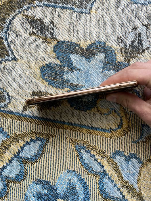 Iphone 11pro 64gb gold