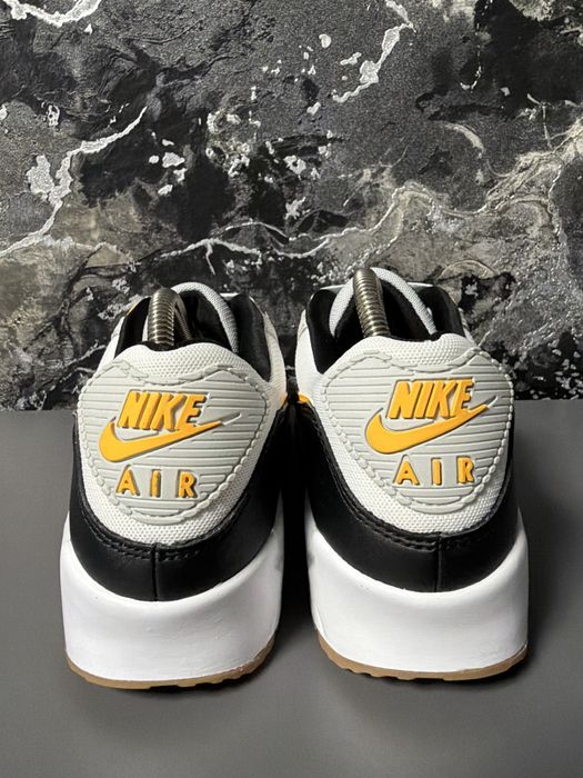 Кросівки чоловічі Nike Air Max 90 43р