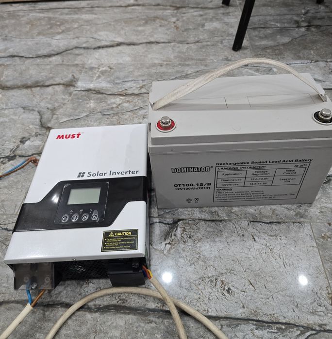 Інвертор з акумулятором