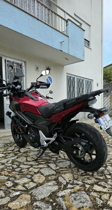 Vendo NC 750X DCT ano 2019 com 17 mil km
