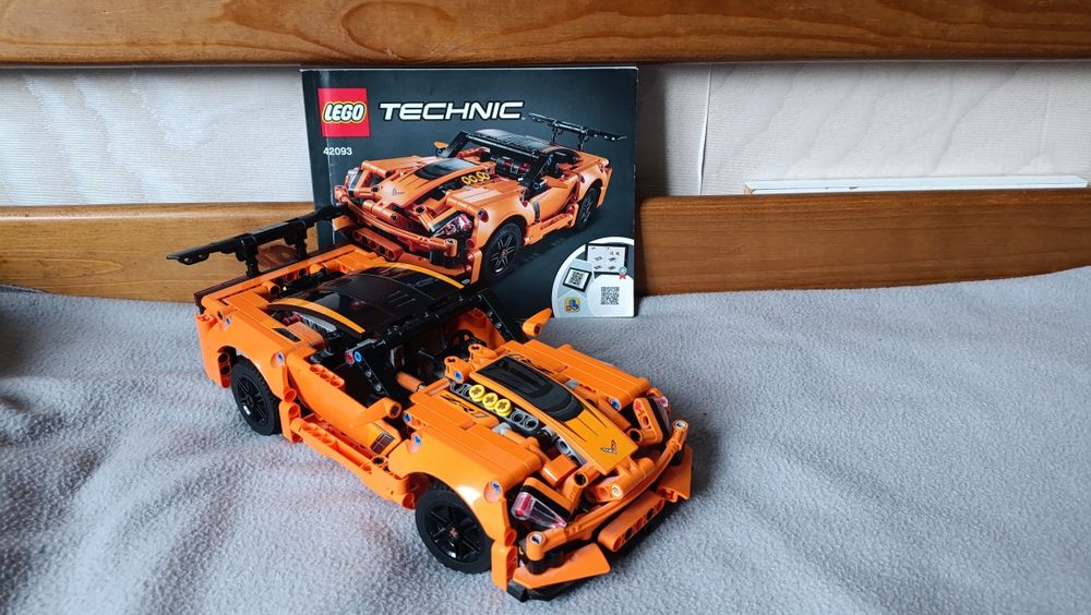 Lego technic Chevrolet Corvette ZR1 (42093)