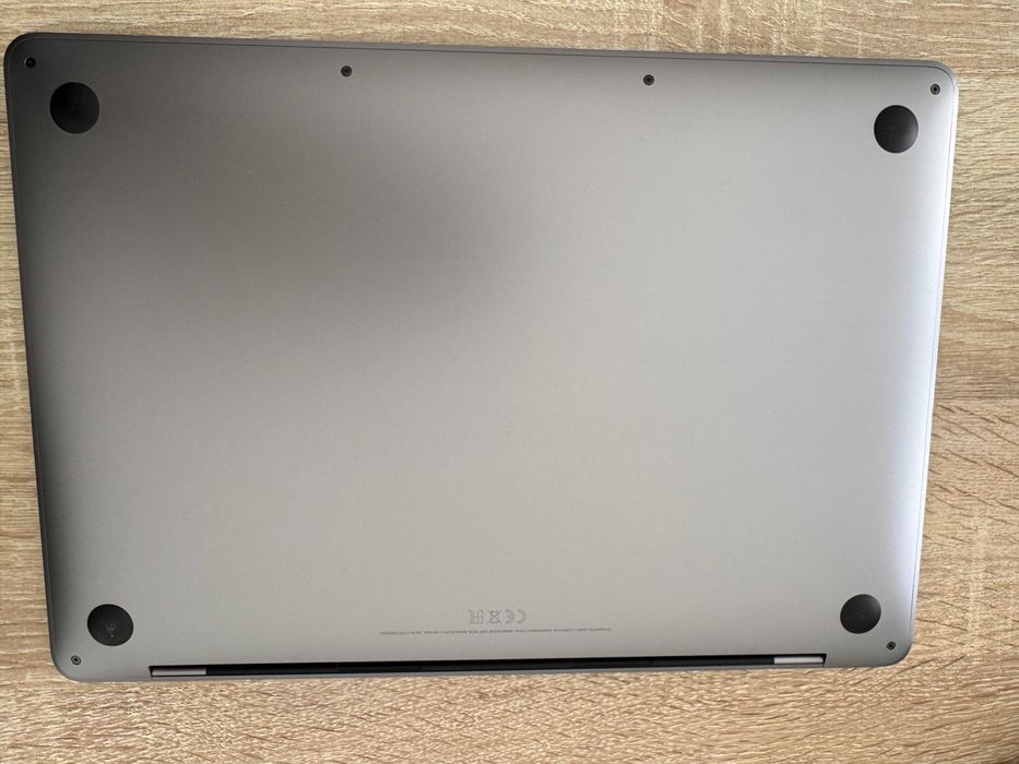 MacBook Pro 13" Apple M1 | 8GB/256GB SSD | Com Caixa Original