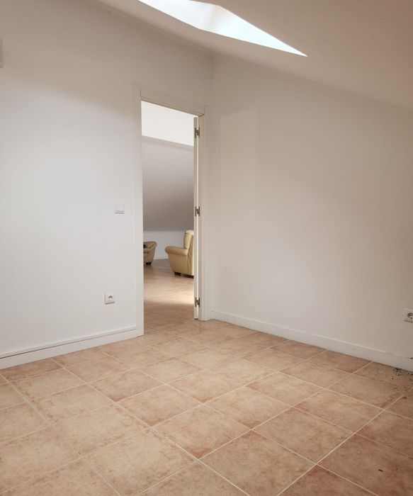 T3 Apartamento em águas furtadas