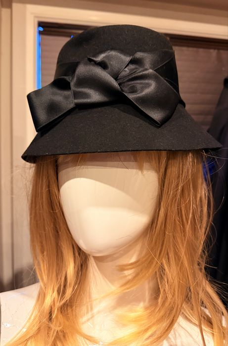 Kapelusz damski Hugo Boss czarny orginał czapka