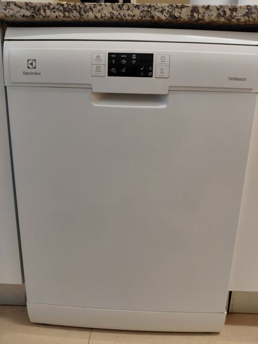 Máquina de lavar loiça Eletrolux
