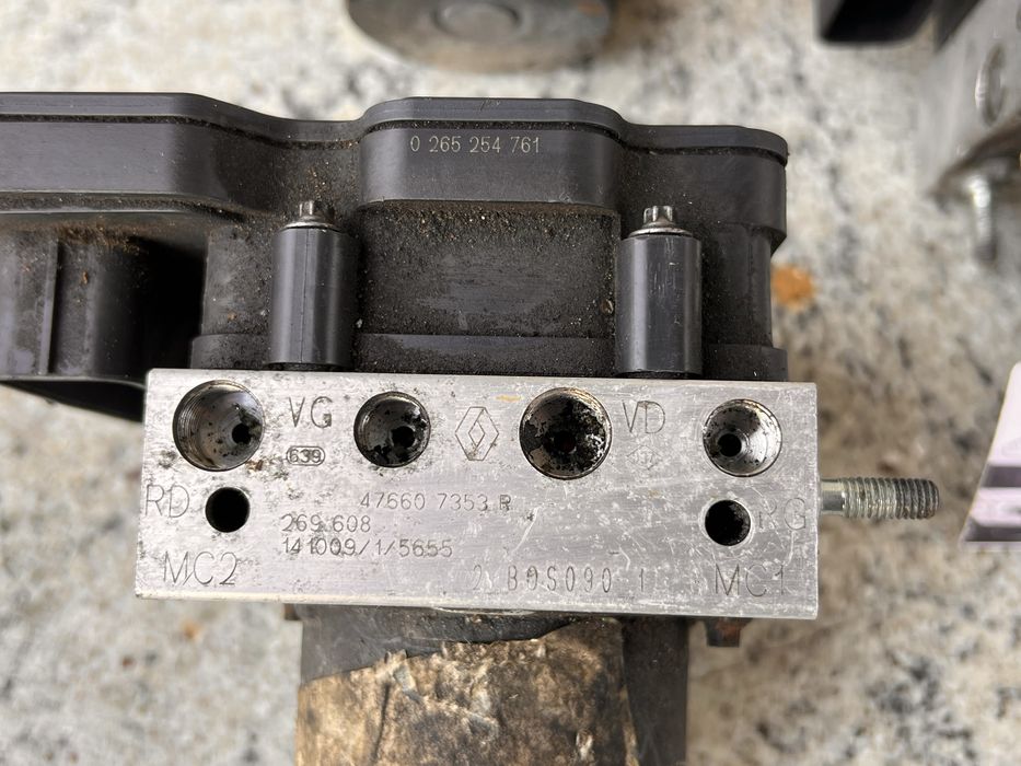 476607353R Блок ABS АБС Renault Master 3