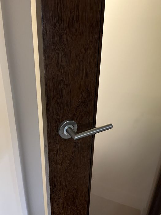 Porta pivotante madeira