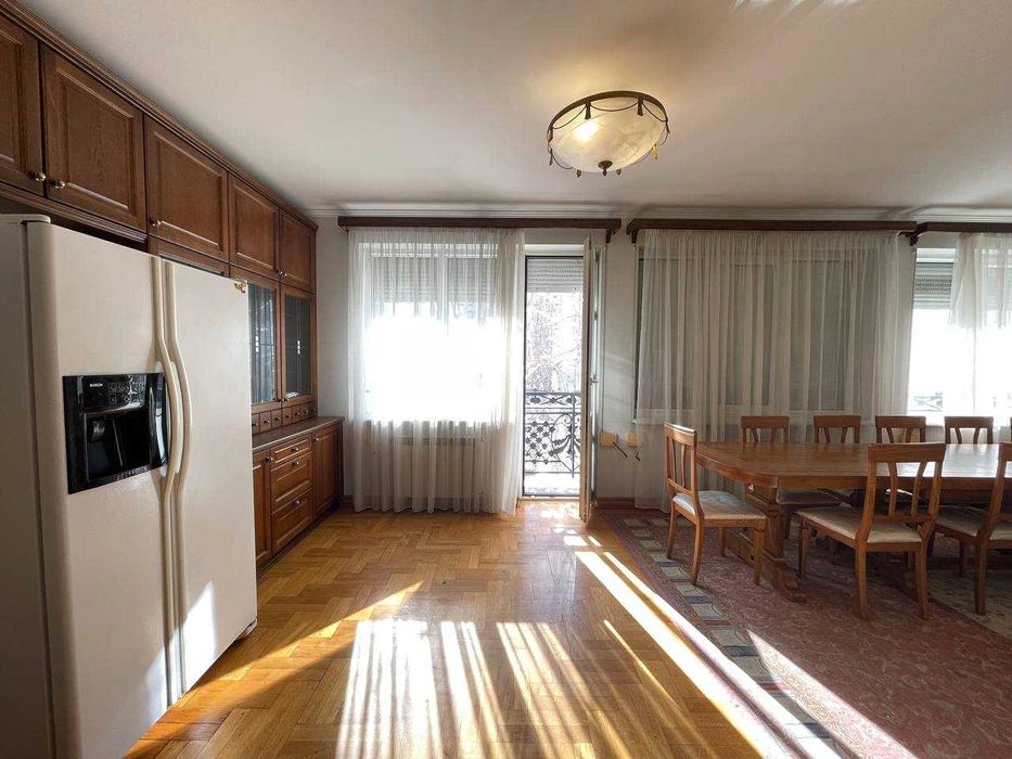 Продаж квартири Саксаганського, центр, Льва Толстого, Олімпійська