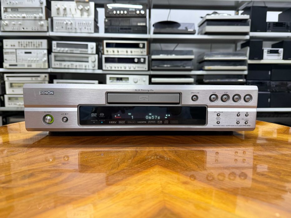 Odtwarzacz płyt CD/SACD/DVD Denon DVD-2930