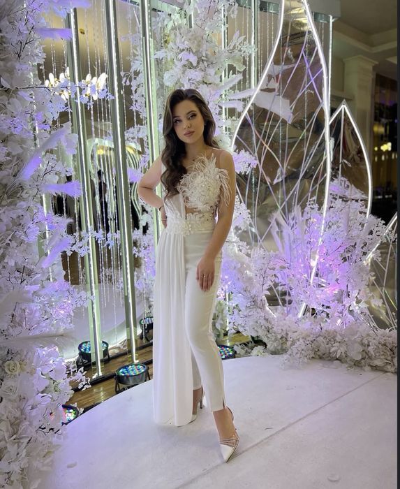 Вечірній комбінезон,з накидкою одягнений 1 раз