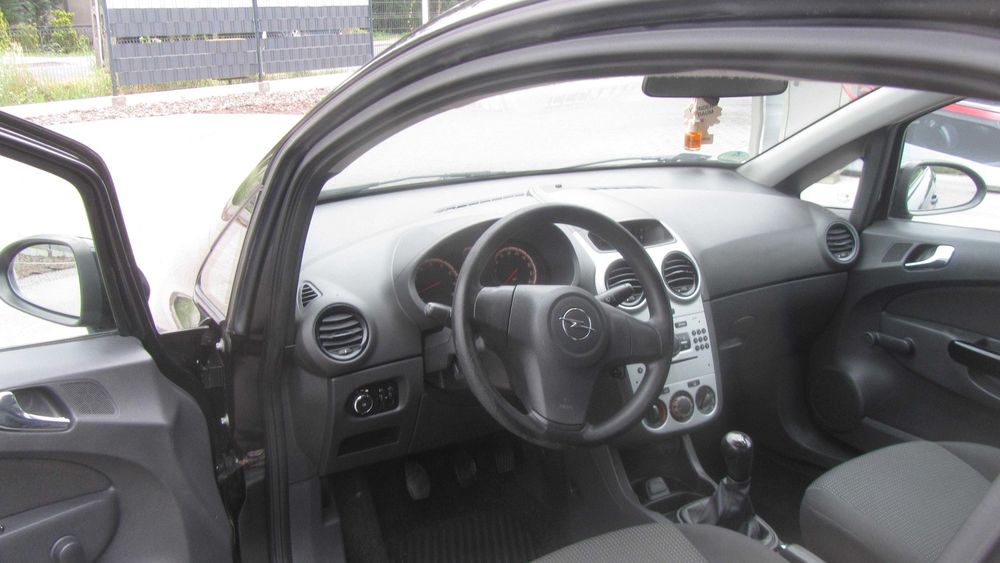 Opel Corsa 2012r 1,2 benzyna Ładny 200 tyś km