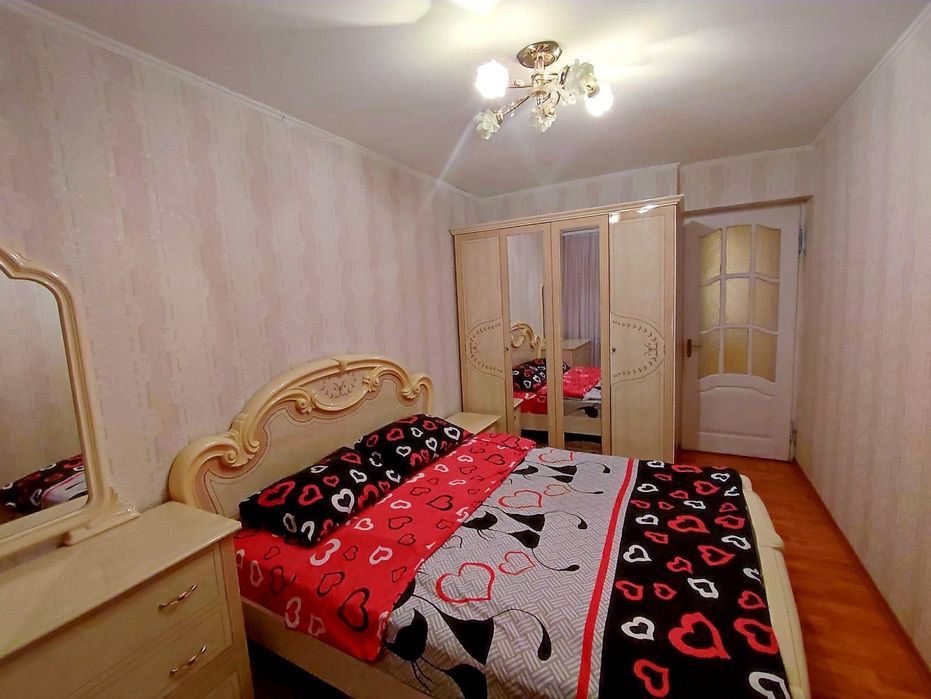 2-кім. Соборна. РОМАНТИЧНА СТУДІЯ, Кухня - ПІЛОН. Подобово. Ціна доби.