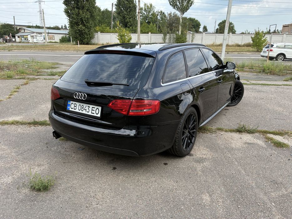 Audi a4b8 2011 рік 1.8 турбо quattro