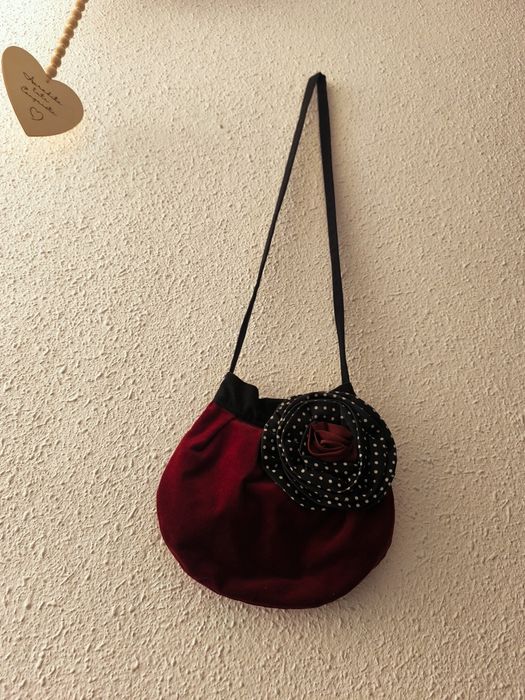 Noa Ecco. Mala bombazona e algodão. Linda. Cor de tijolo