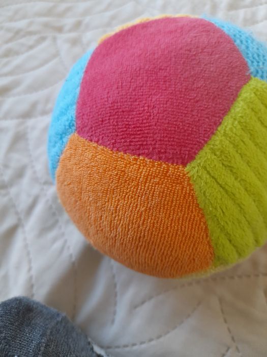 Pluszowa piłeczka