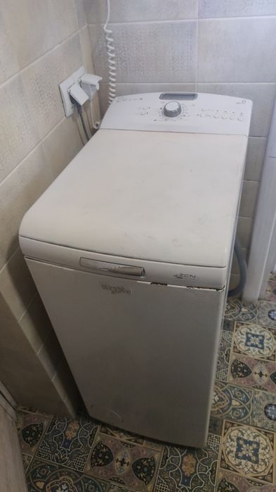 Робоча пральна машинка Whirlpool з бонусом
