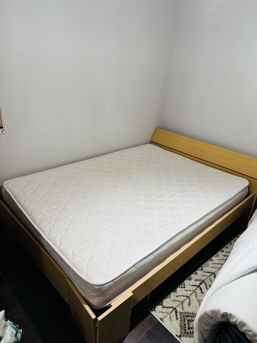 Cama + colchão + roupeiro