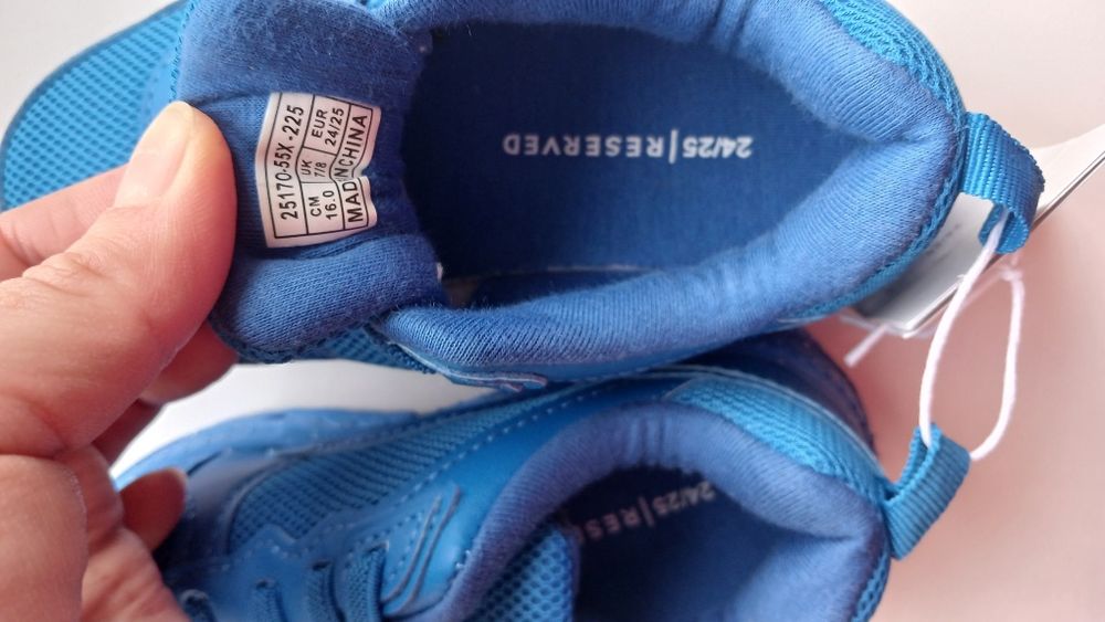 Дитячі кросівки Reserved