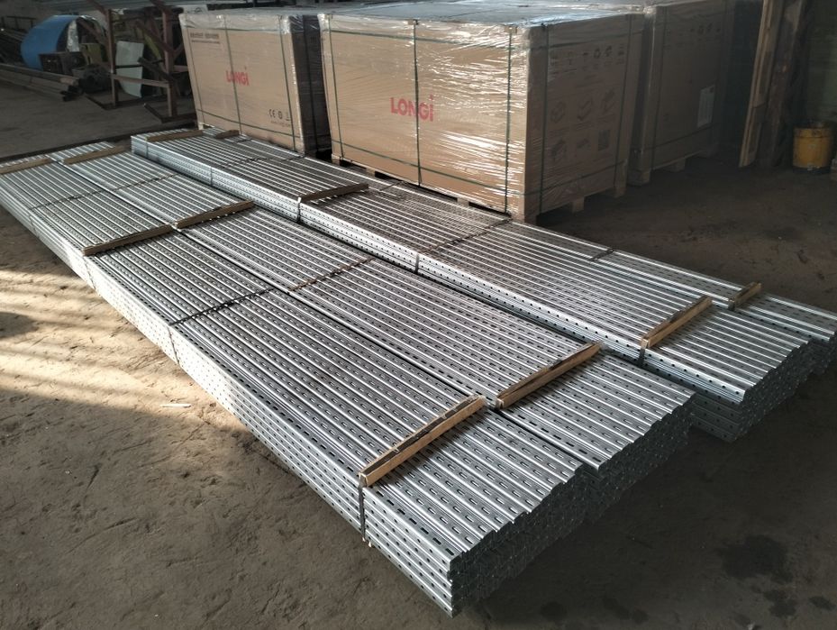 Профіль кріплення сонячних панелей. Профіль монтажний СЕС