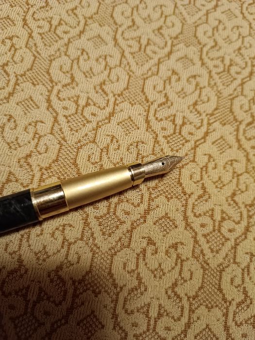 Перьевая ручка Pelikan Celebry 14к. 585.
