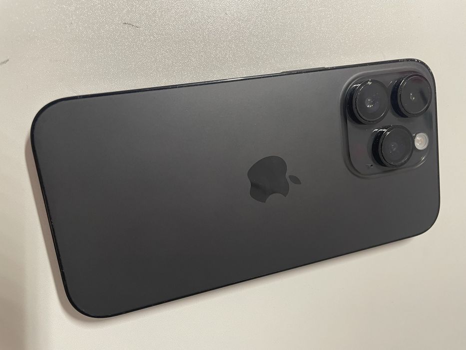 Айфон 14 про заблокований 256 гб.