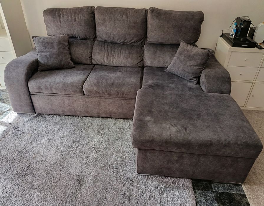 Sofá cama com chaise longue + arrumação + 2 puffs + 2 almofadas