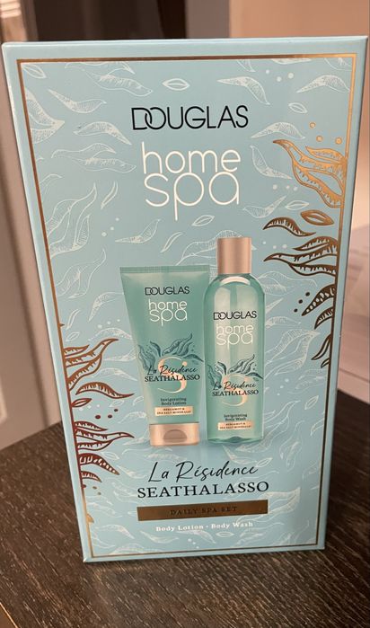 Zestaw kosmentyków z Douglas seria Home spa