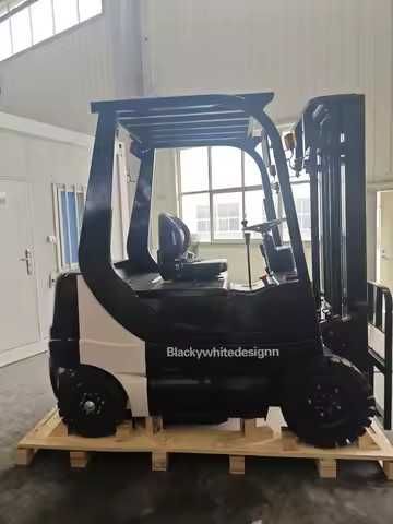 Empilhadora 4x4 Nova KYLIN | Bateria de Lítio | Deslocador Lateral | 60V